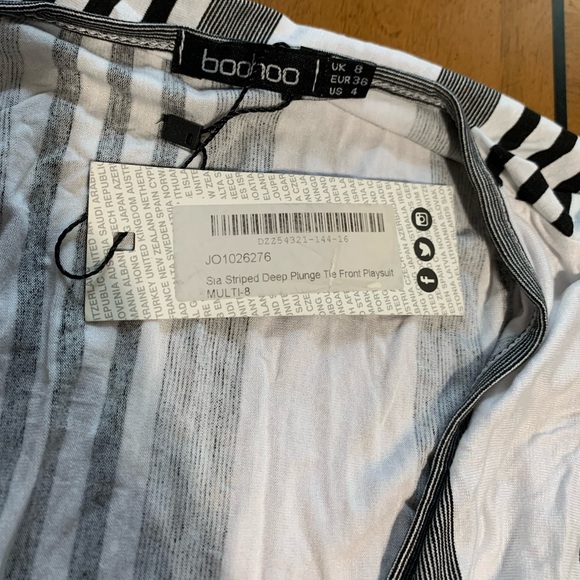 NWT Boohoo striped play suit - Picture 6 of 8